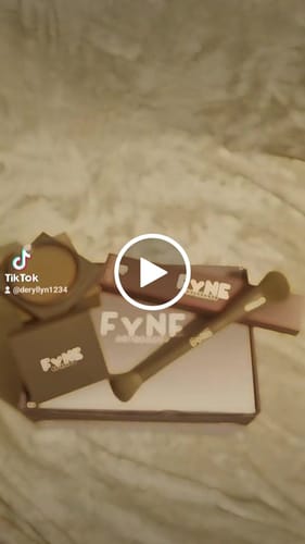 Customer video review of SNATCH & SCULPT CREAM BRONZER