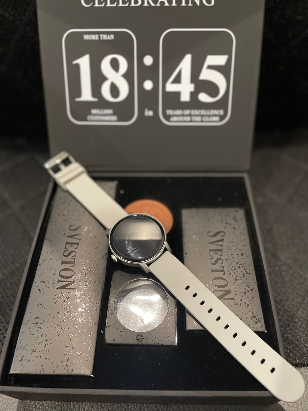 Customer photo review of SVESTON LEGEND SMARTWATCH