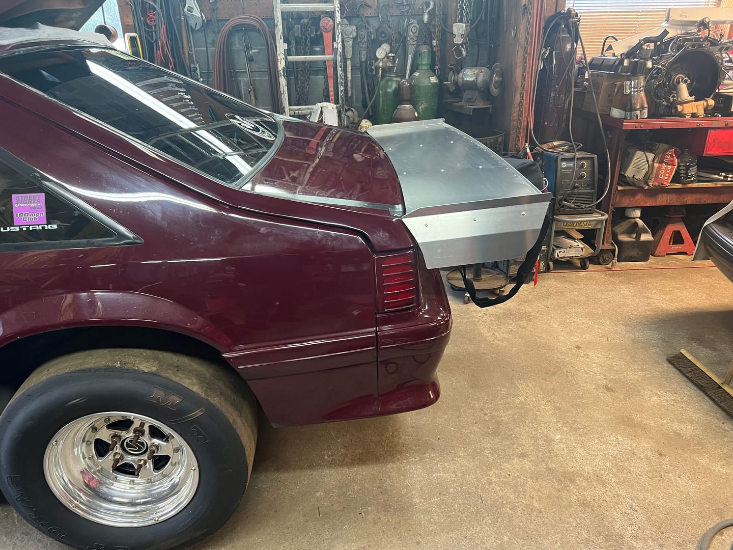 Customer photo review of Motion Raceworks Foxbody Mustang Hatchback 15" Strutless Drag Wing 31-140