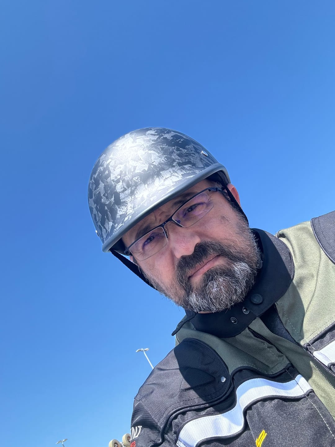 Customer photo review of Low Profile Reversible DOT Polo Helmet / Carbon Fiber