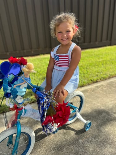 Customer photo review of Flag Applique Light Blue Stripe Mia Short Set