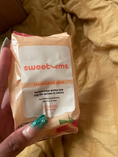 Customer photo review of Peach Scented Unflavored Daily Wipes