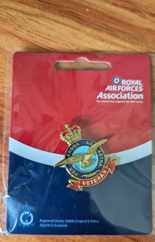Customer photo review of RAF Veteran Pin Badge