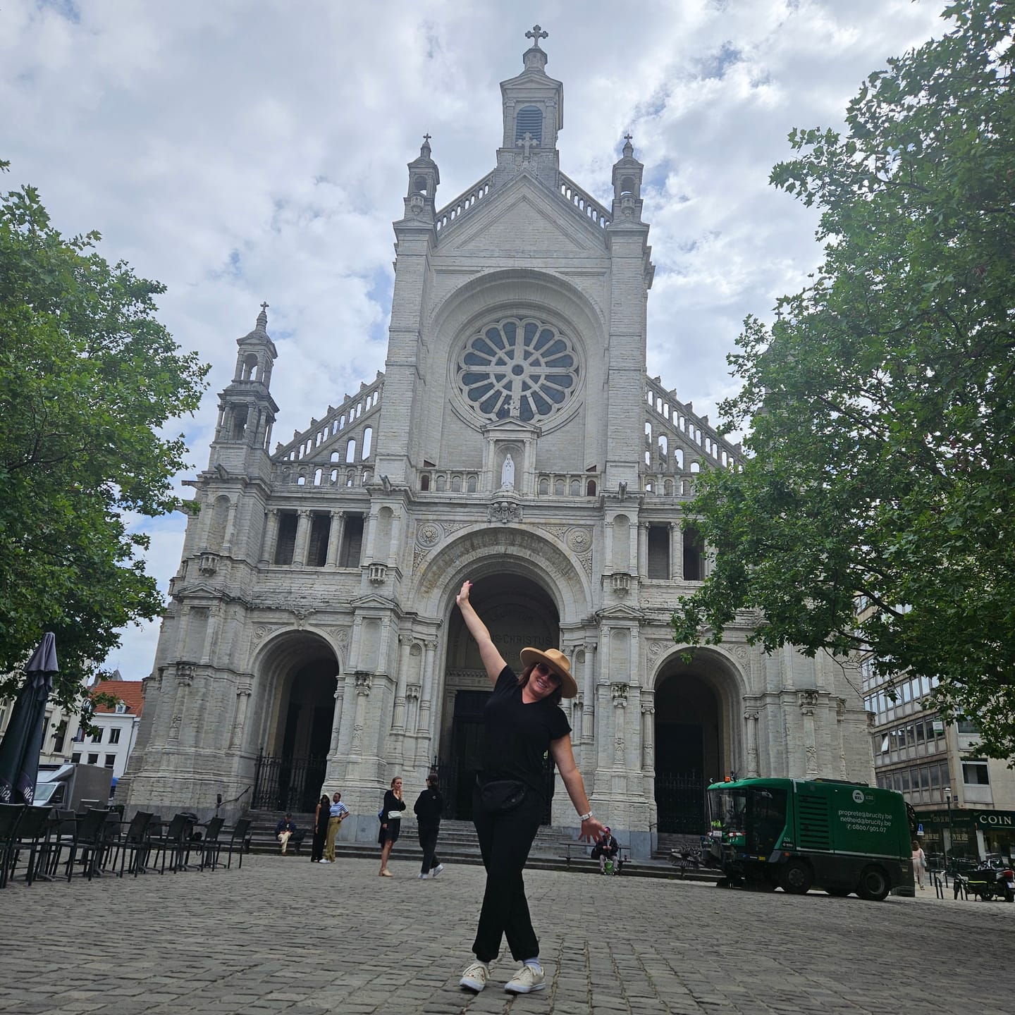 Customer photo review of Brigitte Brianna Blouse Tee & Street Joggers Set (BLACK)