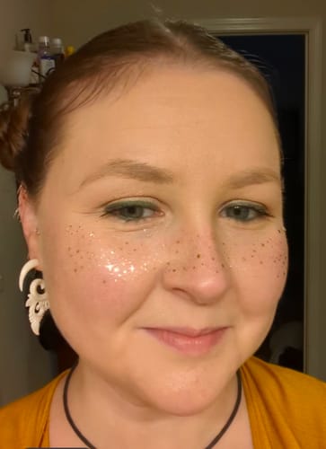 Customer photo review of Gold Stardust Speckles Makeup Patches