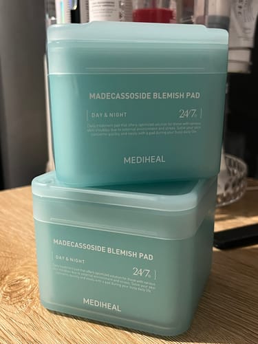 Customer photo review of Mediheal Madecassoside Blemish Pad (100 Pads)