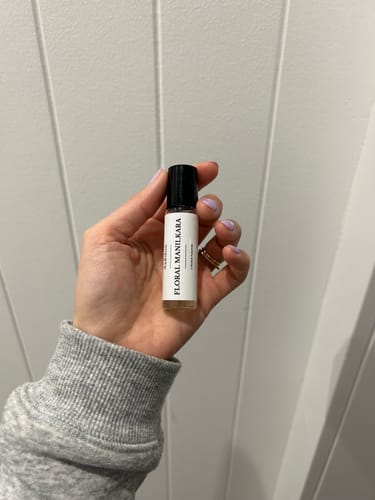 Customer photo review of FLORAL MANILKARA PERFUME OIL