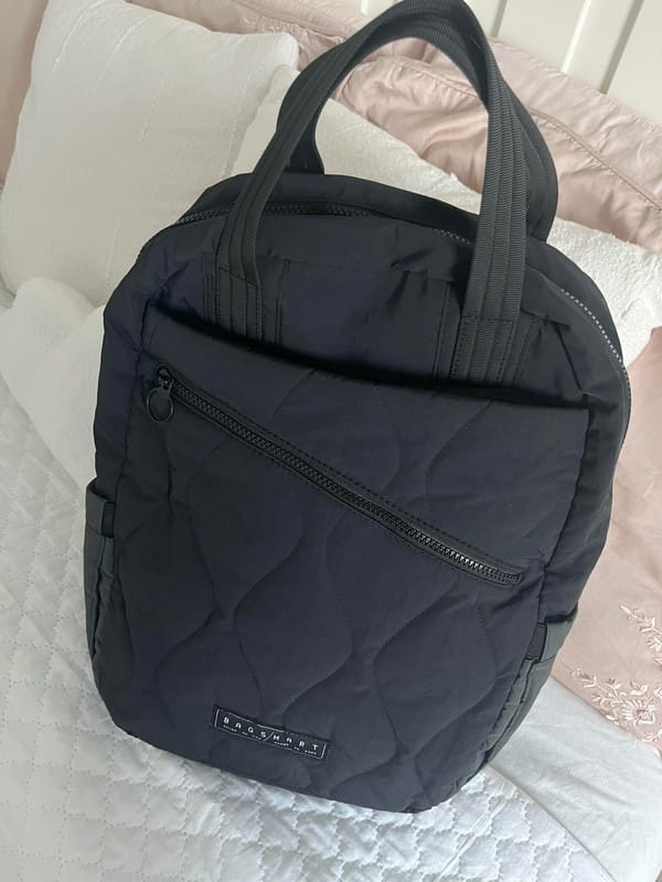 Customer photo review of Paz 23L Work Backpack