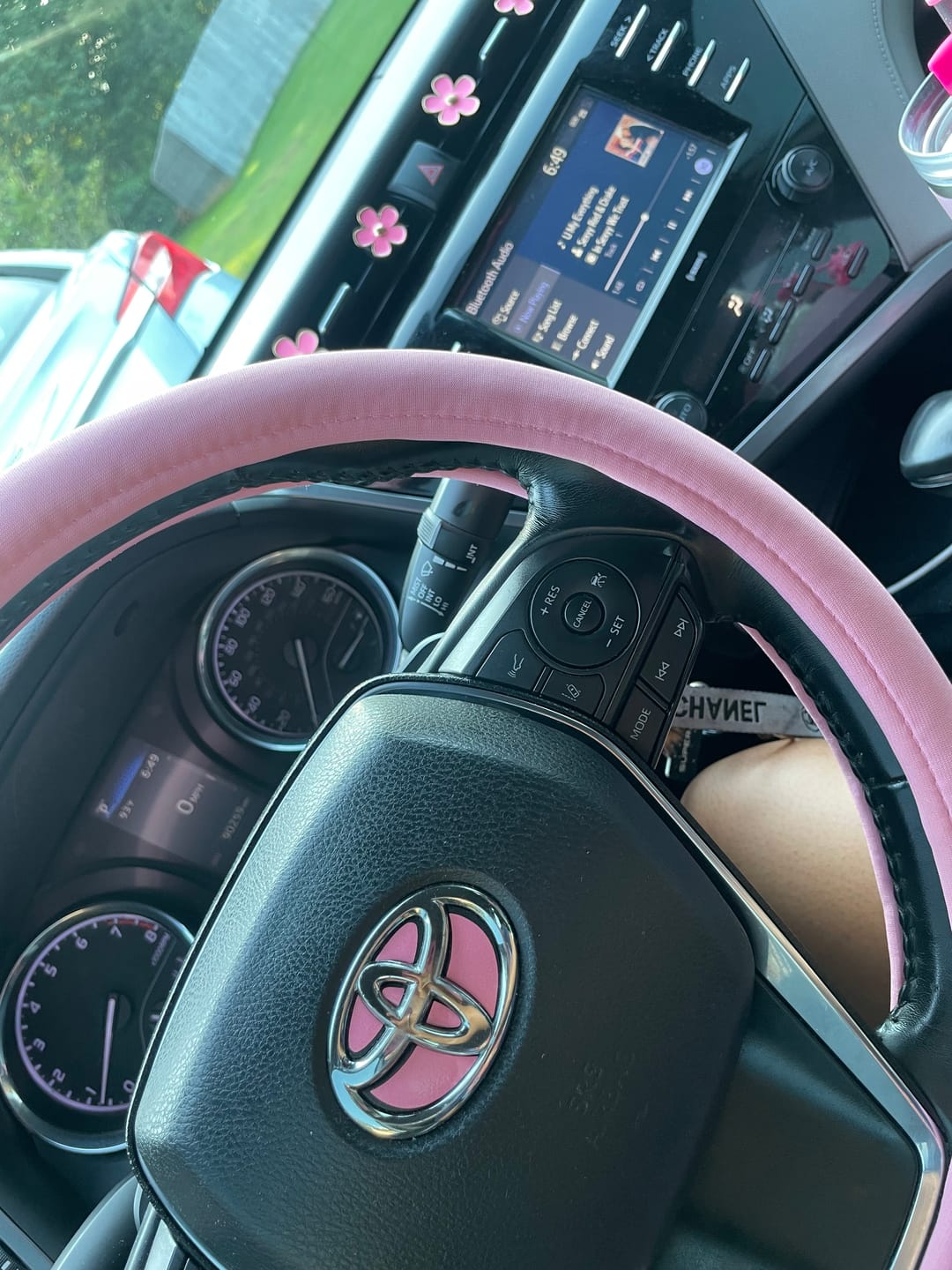 Customer photo review of Custom Color Steering Wheel Decal for Toyota