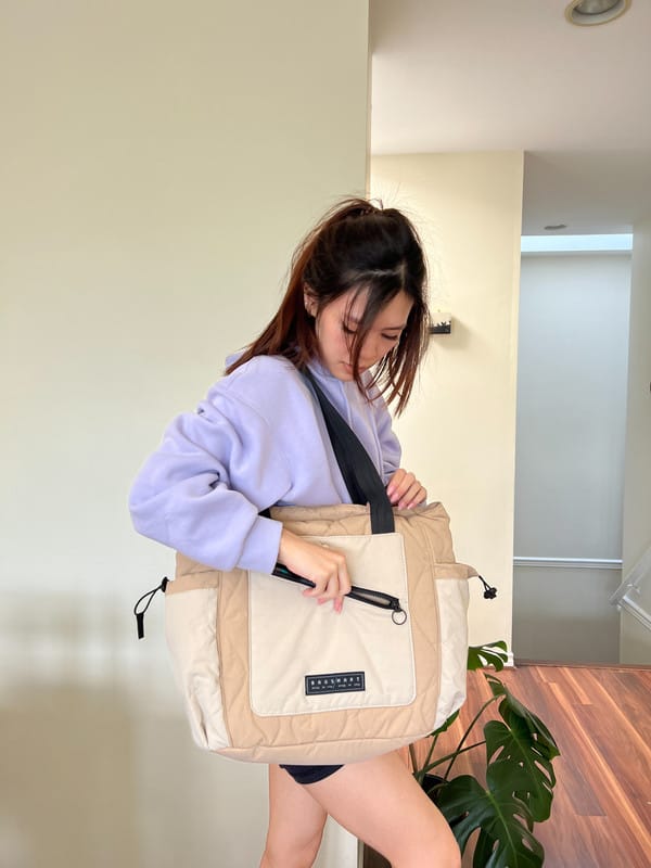 Customer photo review of Paz 23L Tote