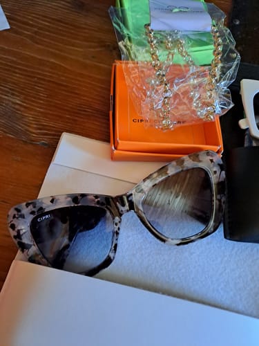 Customer photo review of Regina Da Sole