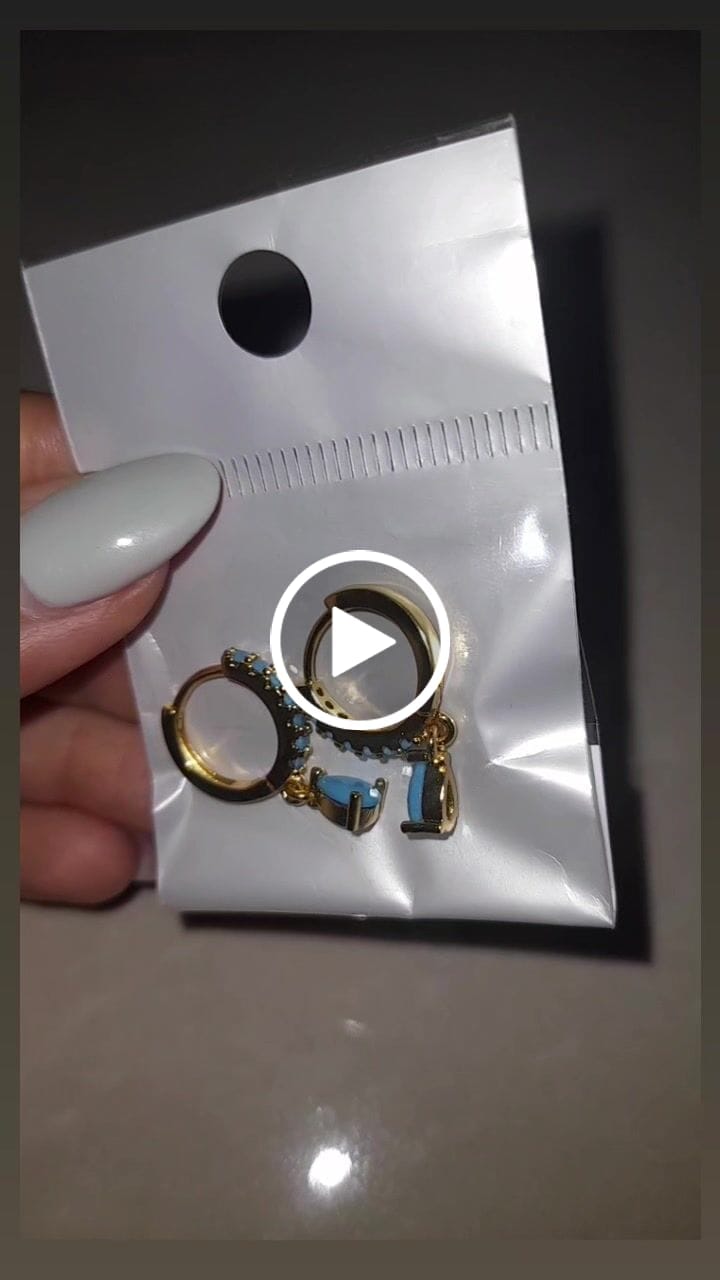 Customer video review of Huggies de Acero 💧Gota celeste