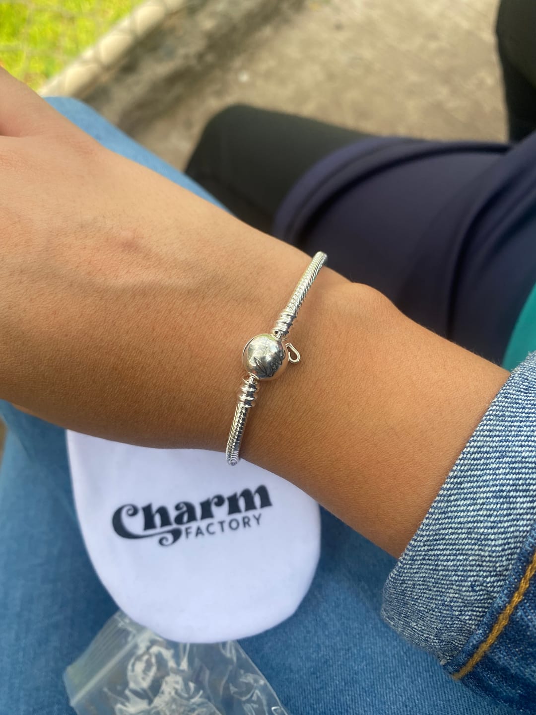 Customer photo review of Pulsera Esfera de Amor y Corazon