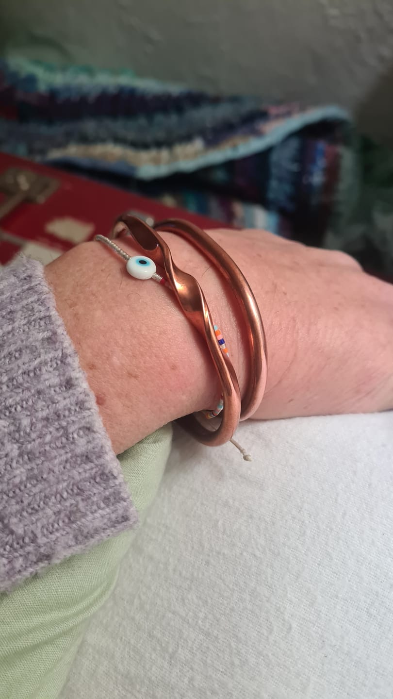 Customer photo review of Solid Plain / No-Magnetic / Copper Bracelet