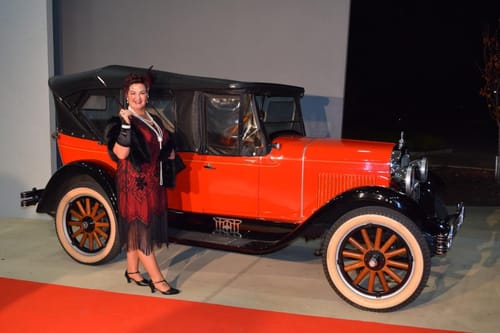 Donna T. review of 1920s Red Evelyn Plus Size Gatsby Dress image 1 out of 1