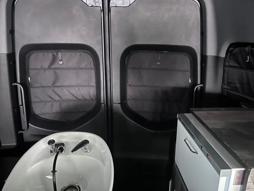 Customer photo review of Sprinter 2019+ - Rear Doors (set)