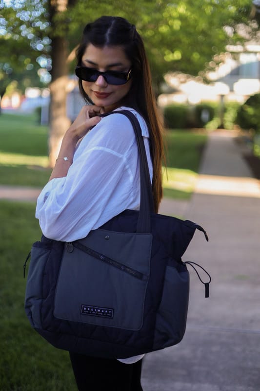 Customer photo review of Paz 23L Tote