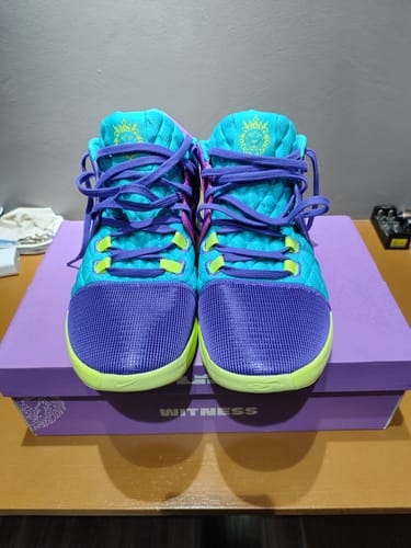 Customer photo review of LeBron Witness 8 EP Men's Basketball Shoes