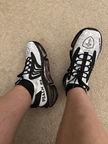 Customer photo review of Men's Black & White Psalm 23s - First Edition Christian Shoes