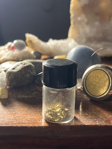 Customer photo review of Treasure Paydirt Surprise '300 GRAM GOLD HUNT' - Gold Paydirt Panning Concentrates