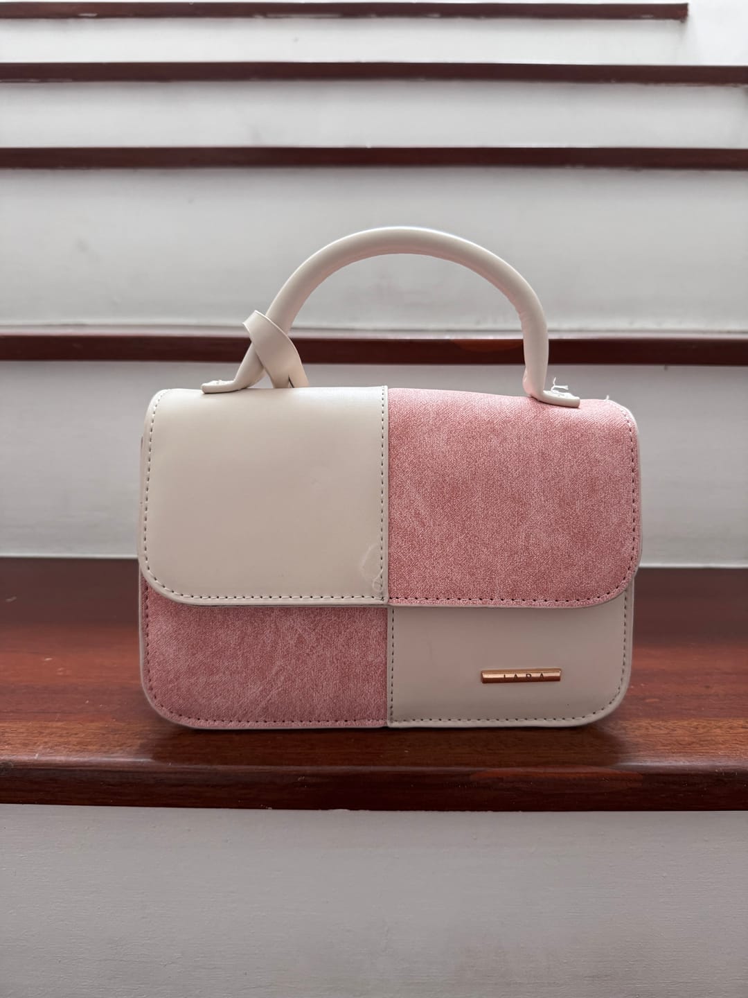 Customer photo review of Malta Color-block handbag