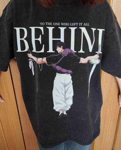 Customer photo review of Toji Oversized Vintage T-shirt V1