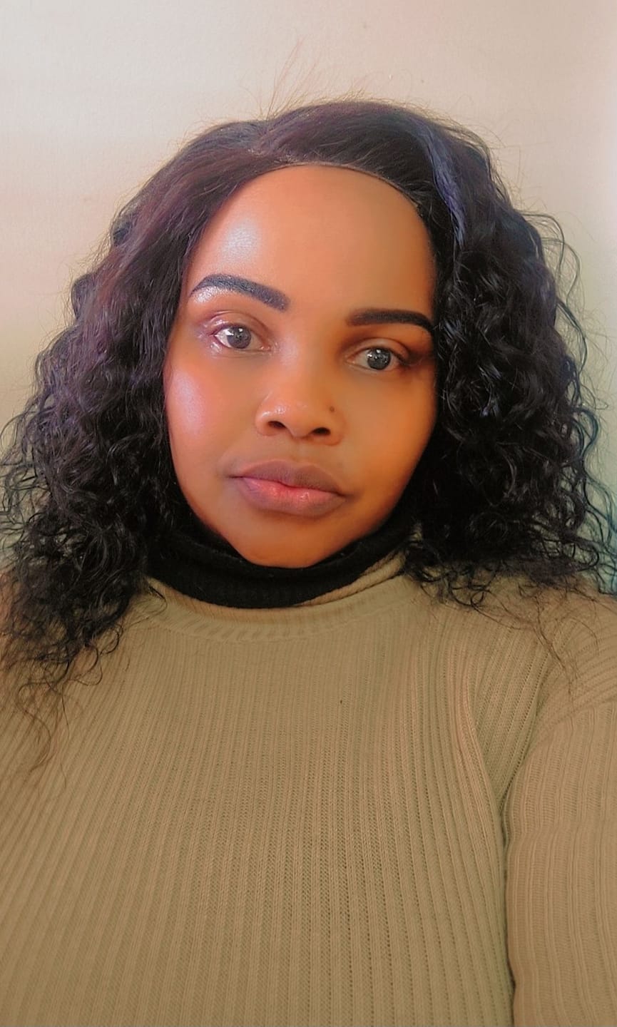 Customer photo review of Brazilian Lace Front Wig Deep Wave - 1B - 10"