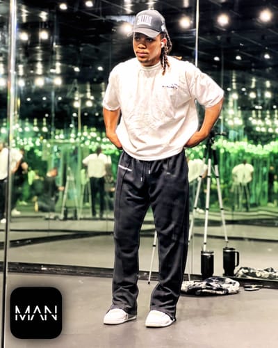 Customer photo review of DALLAS SNAPBACK - BLACK EDITION