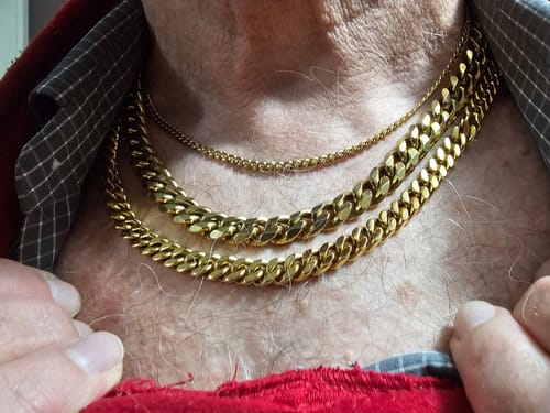 Customer photo review of 18k Gold Clasp Cuban Chain