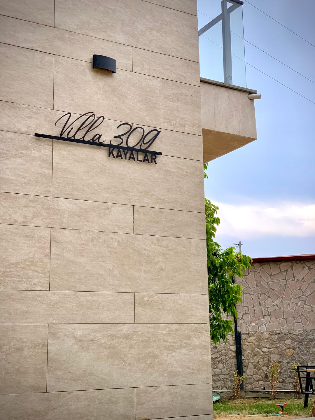 Customer photo review of Kişiye Özel Villa Tabelası