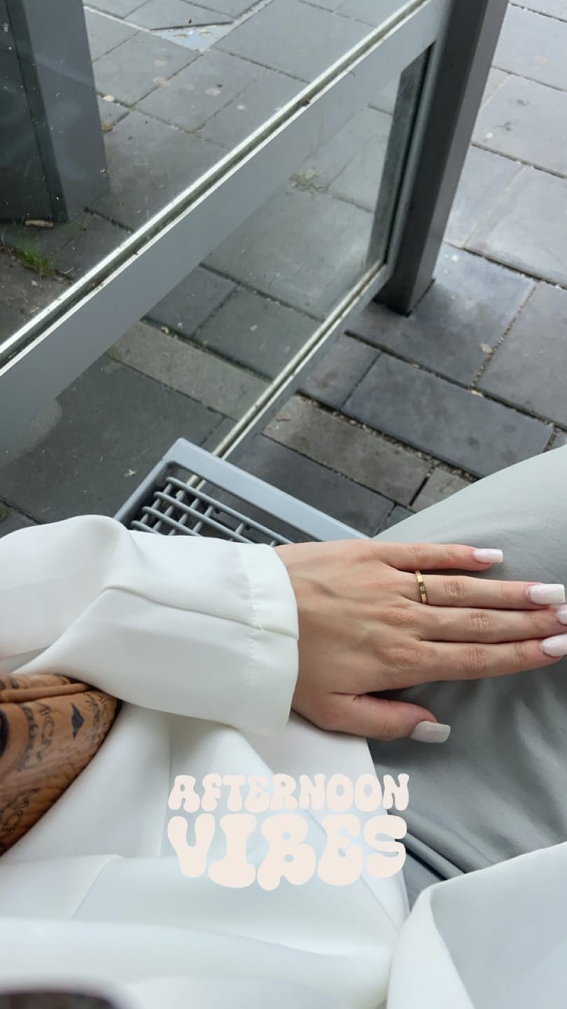 Customer photo review of Lola Ring | 18K vergoldet