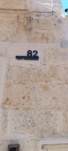 Customer photo review of Numero civico e testo sagomato modello Line 02 Acrilico