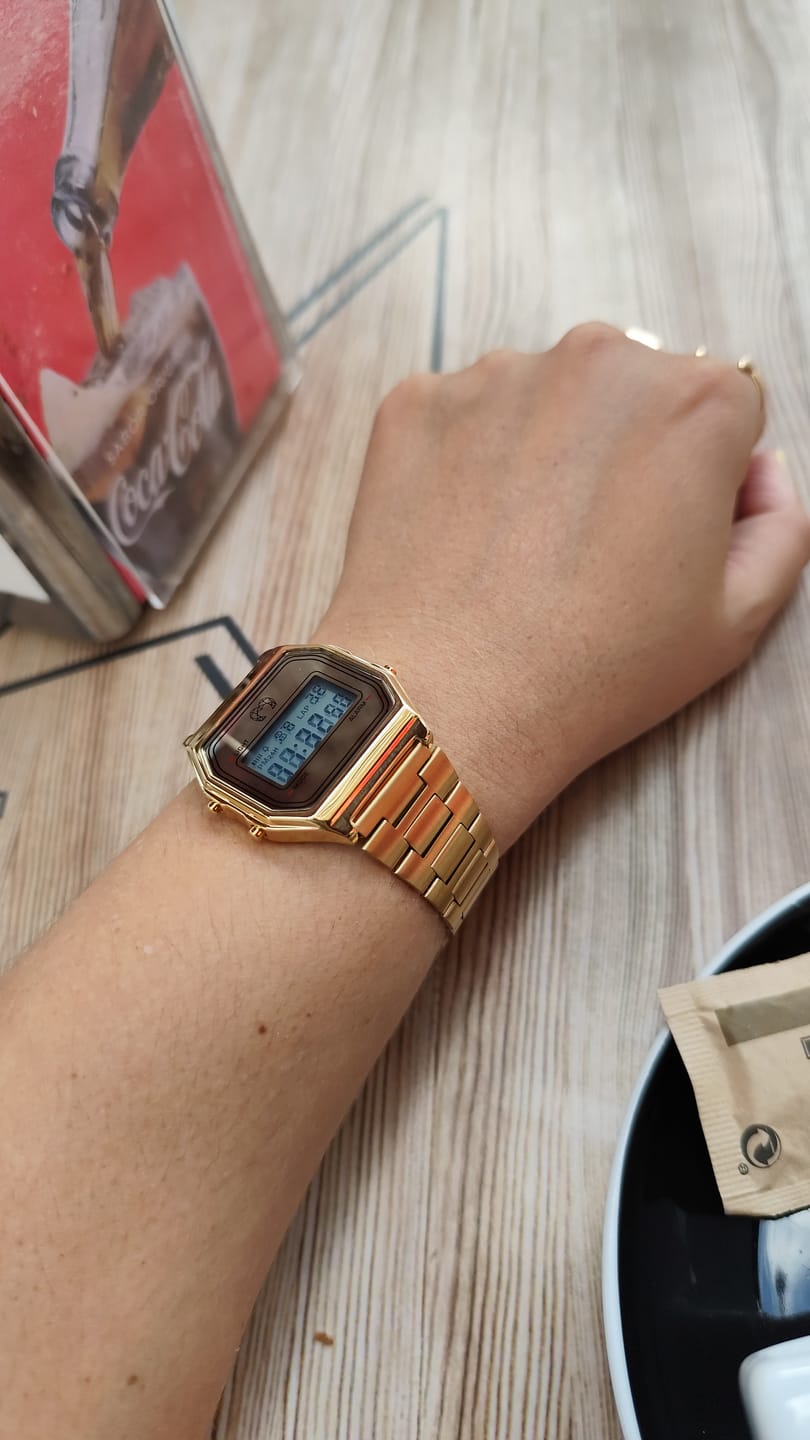 Customer photo review of Reloj Digital Vintage