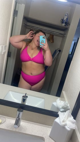 Customer photo review of 'Dream' Bikini Top