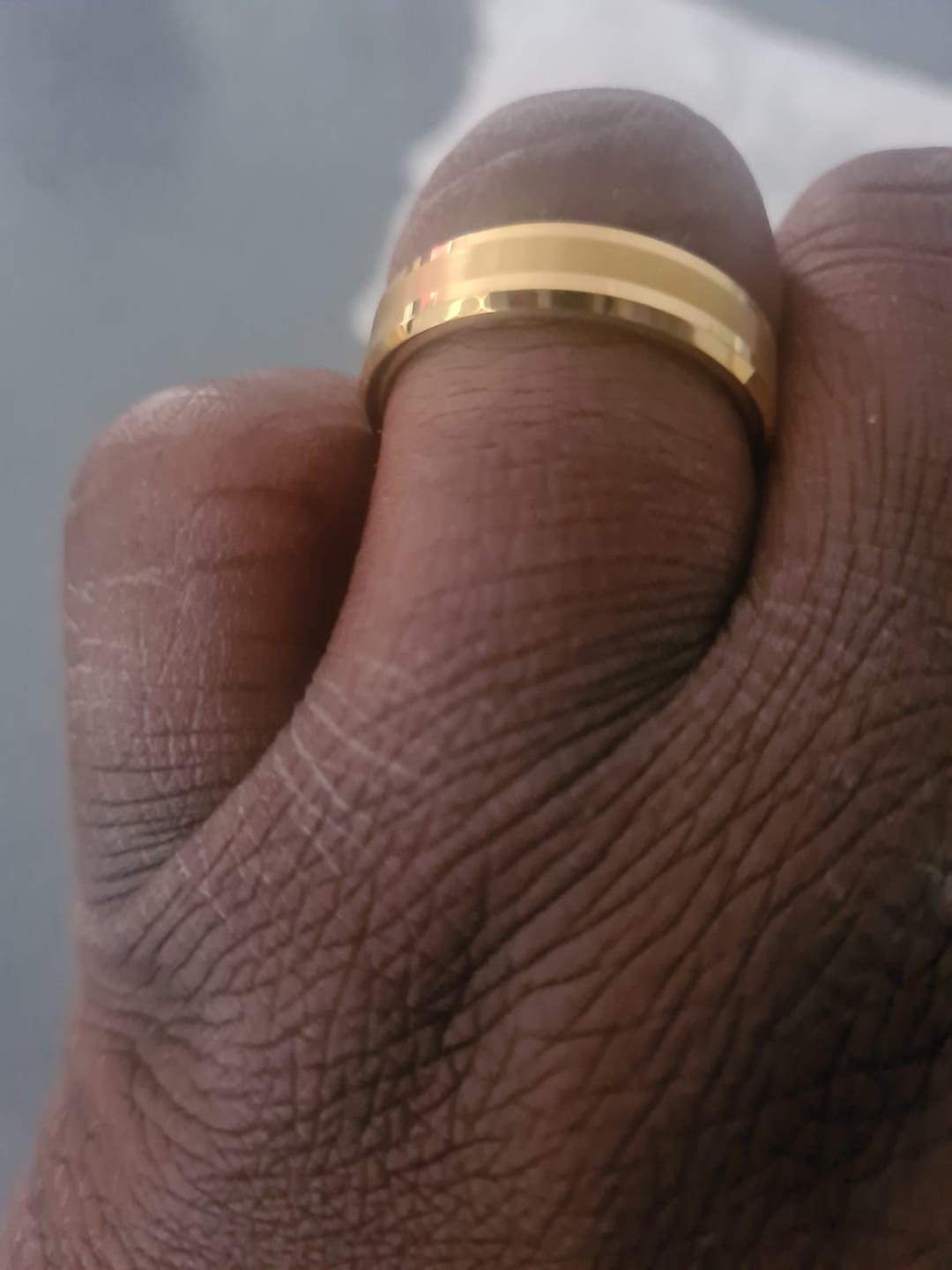 Customer photo review of Gold Brushed 6mm Wonder Ring