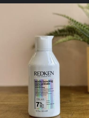 Customer photo review of Redken Acidic Bonding Shampoo and Conditioner Bundle - Sulfate-Free Hair Repair