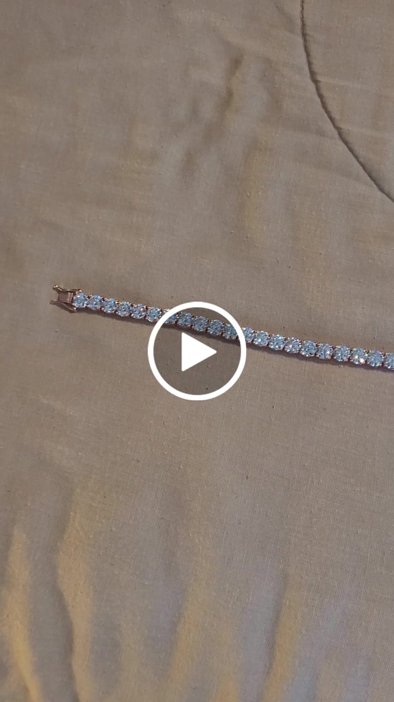 Customer video review of Moissanite Tennis Bracelet 14K Gold (ALL SIZES)
