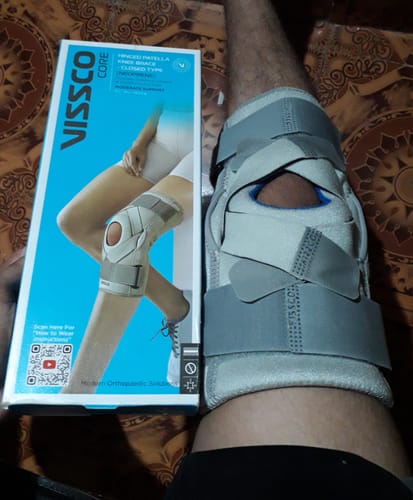 Customer photo review of Neoprene Hinged Knee Stabilizer | Ideal moderate support for knee stability with lateral and medial hinges| Color - Grey (Single Piece)
