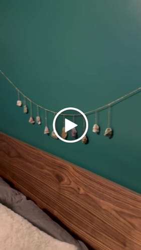 Customer video review of Rainbow Healing Crystal Garland