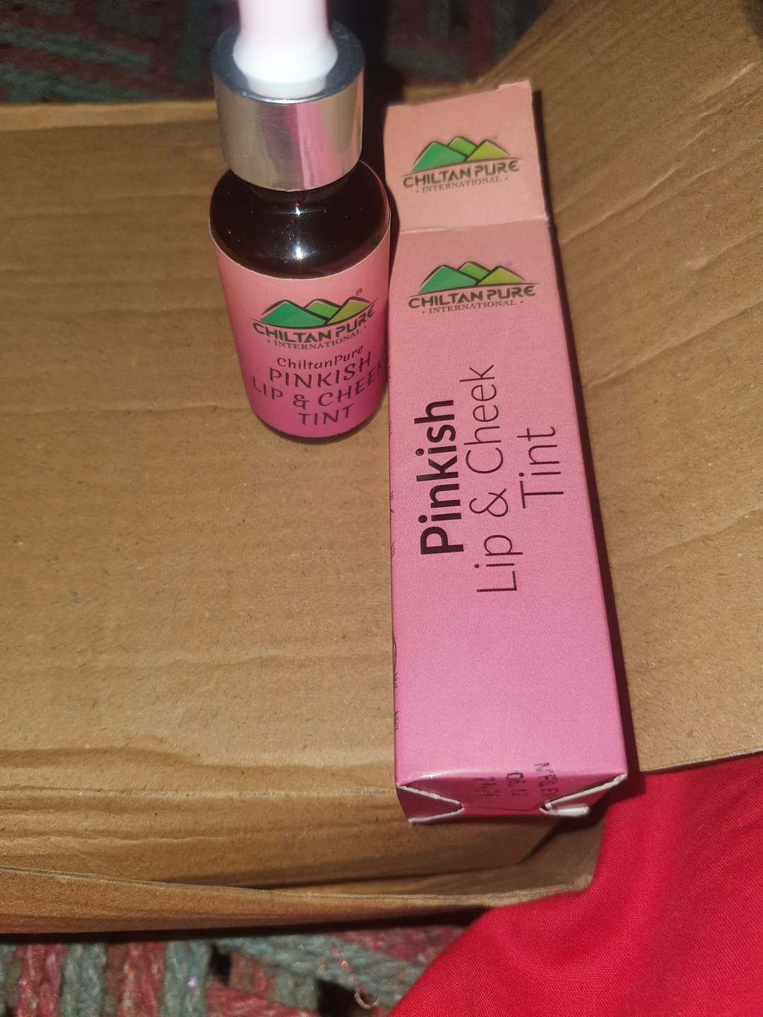 Customer photo review of Pinkish Lips 👄 & Cheek Tint - Organic Liquid stain for lips, Nourish Lips & Hydrate lips all day - Most Favourite Tint in PAK 🇵🇰