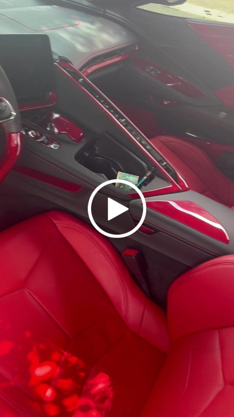 Customer video review of C8 2020+ Corvette Steering Wheel Carbon Fiber Airbag Cover