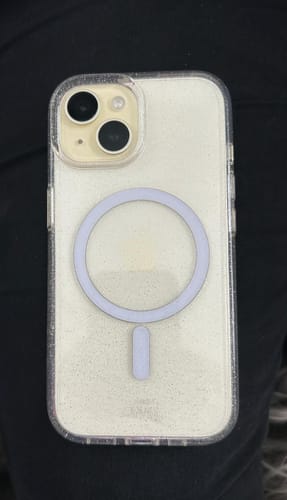 Customer photo review of Sparkle Away Transparent MagSafe - iPhone 15