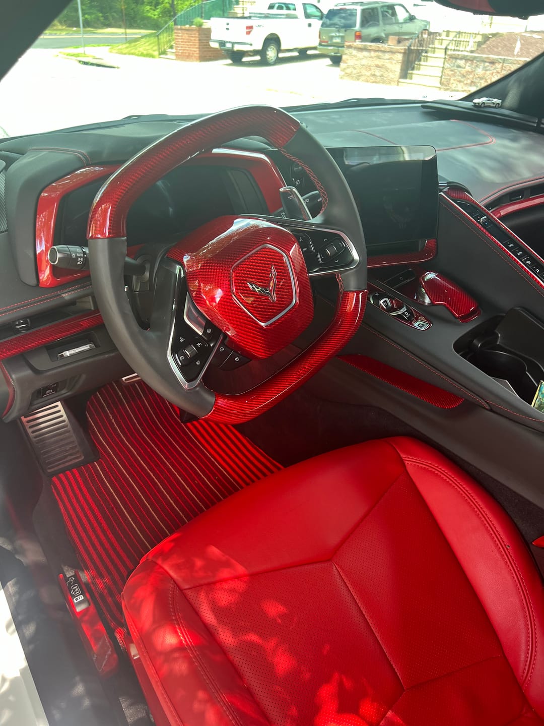 Customer photo review of C8 2020+ Corvette Steering Wheel Carbon Fiber Airbag Cover