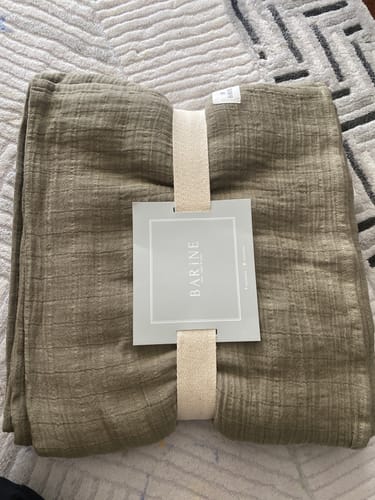 Customer photo review of Müslin Yatak Örtüsü Timber
