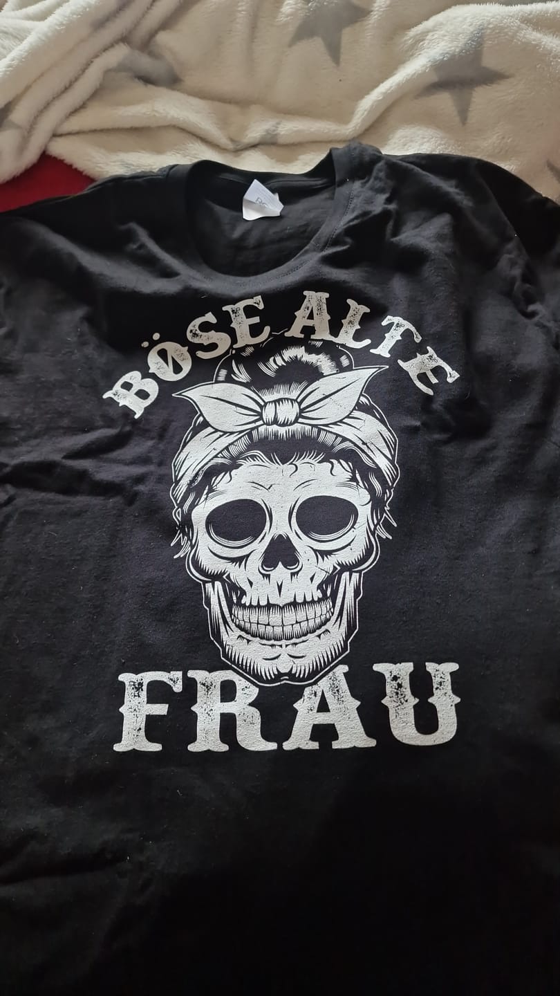 Customer photo review of Böse alte Frau - Damen T-Shirt