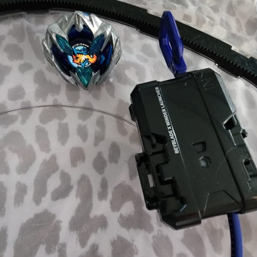 Customer photo review of Takara Tomy Beyblade X UX-01 DranBuster Starter Set