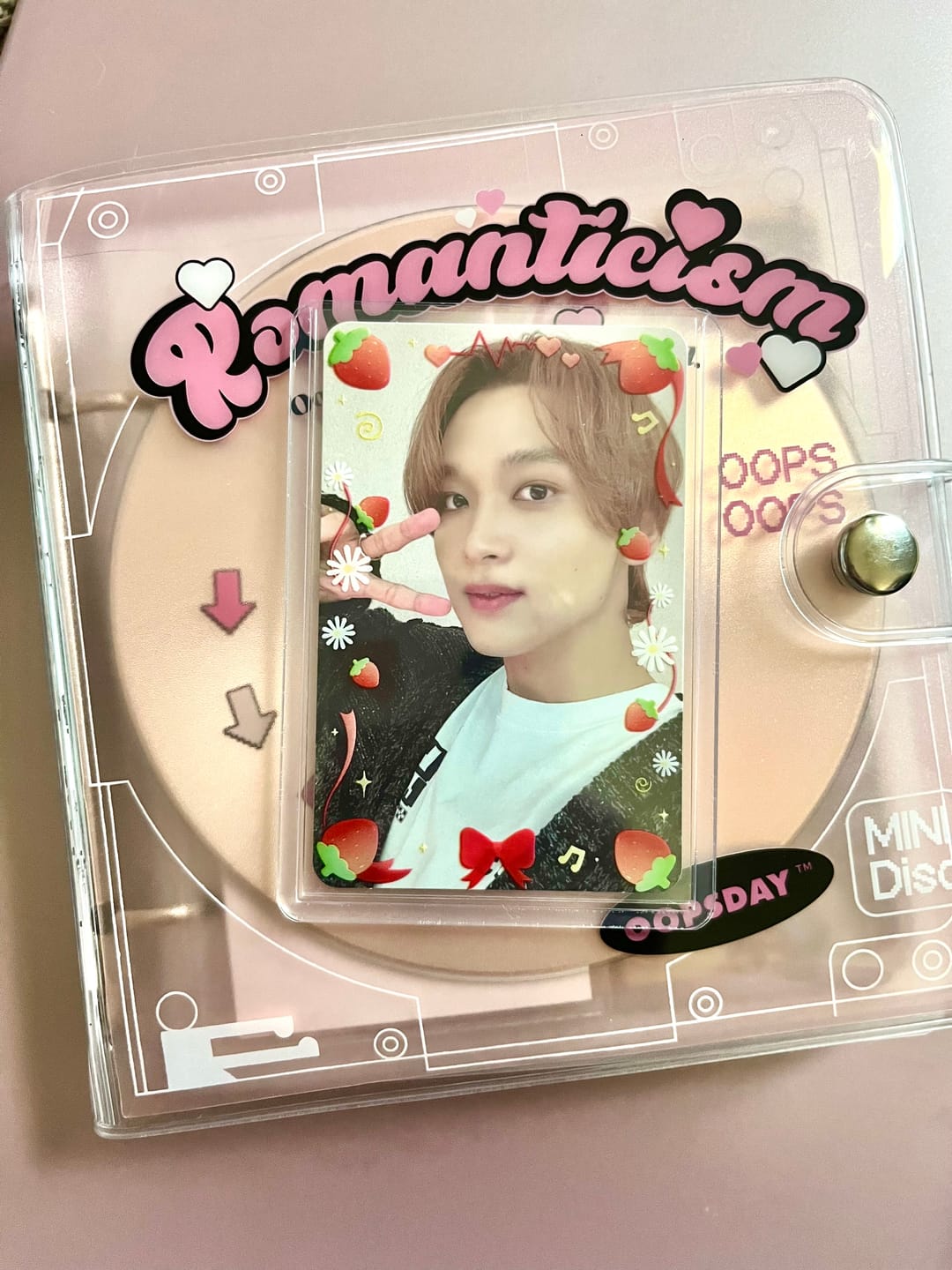 Customer photo review of PREMIUM CLEAR PHOTOCARD TOPLOADER