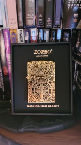 Customer photo review of Constantine's Lighter