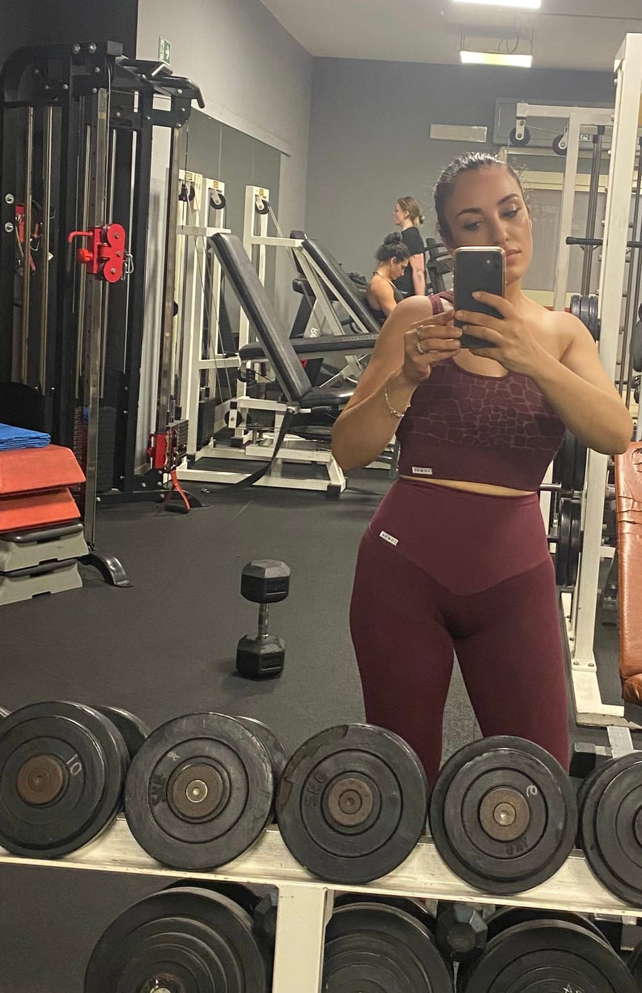 Customer photo review of Leggings Push up Gym Fashion Merlot