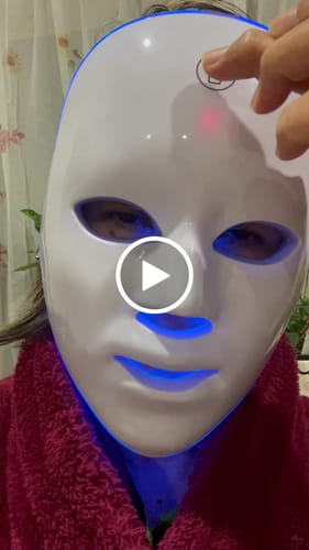 Customer video review of The Naked Skin Mask™